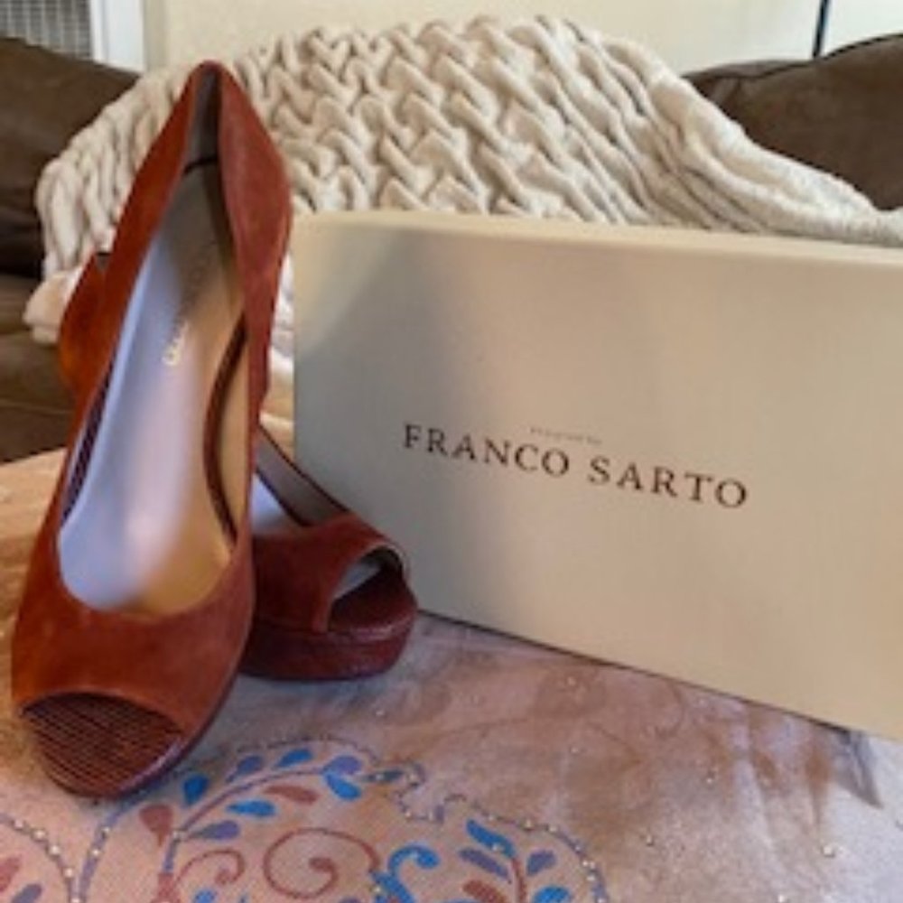Franco Sarto Surf Wedges in Nutmeg